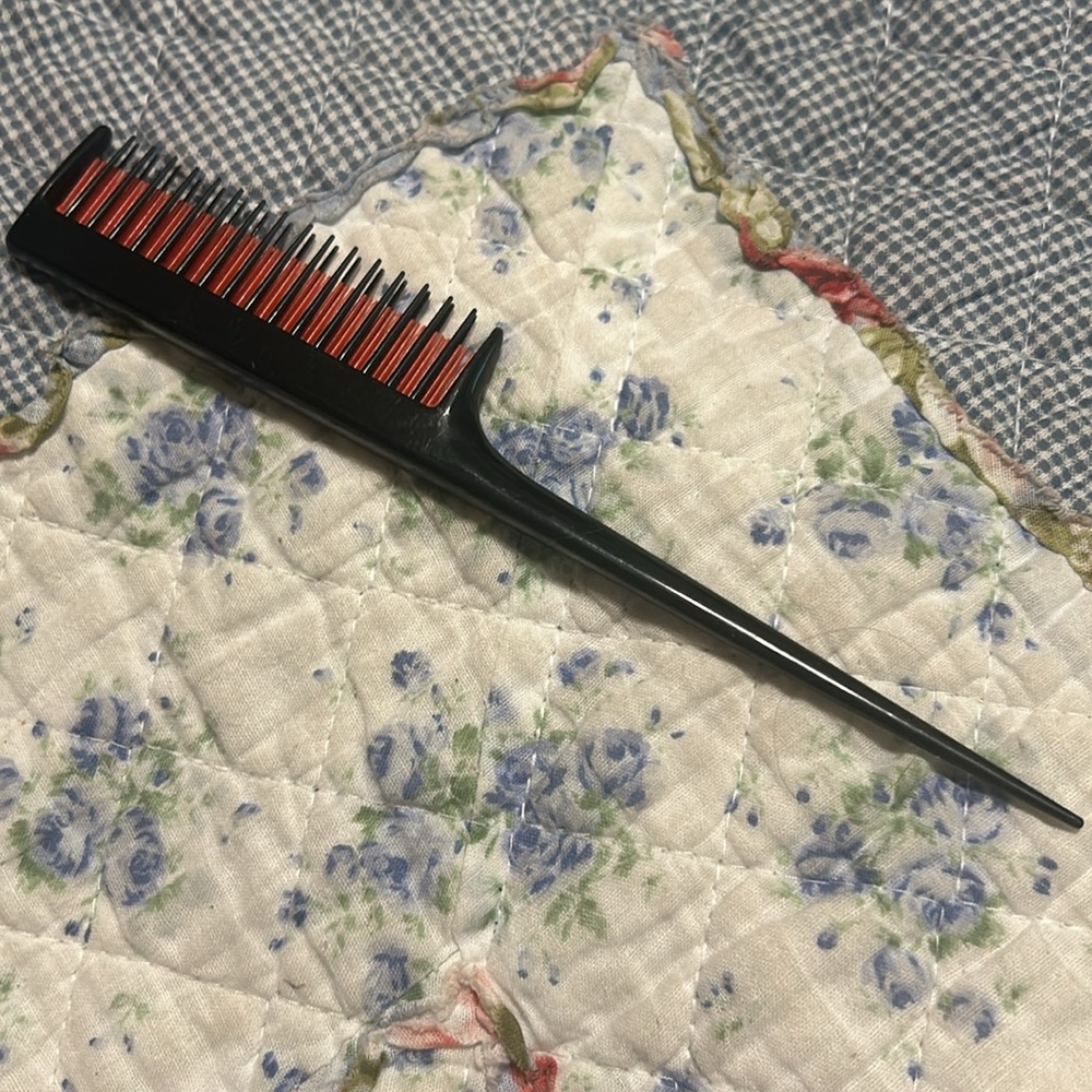 Teasing Comb